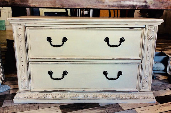 Chalky Patina "Crate"
